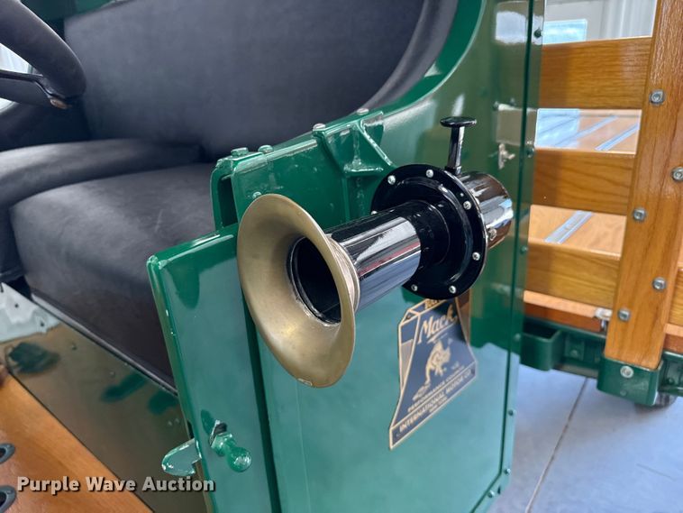 image for item DZ8965 1928 Mack AB flatbed truck