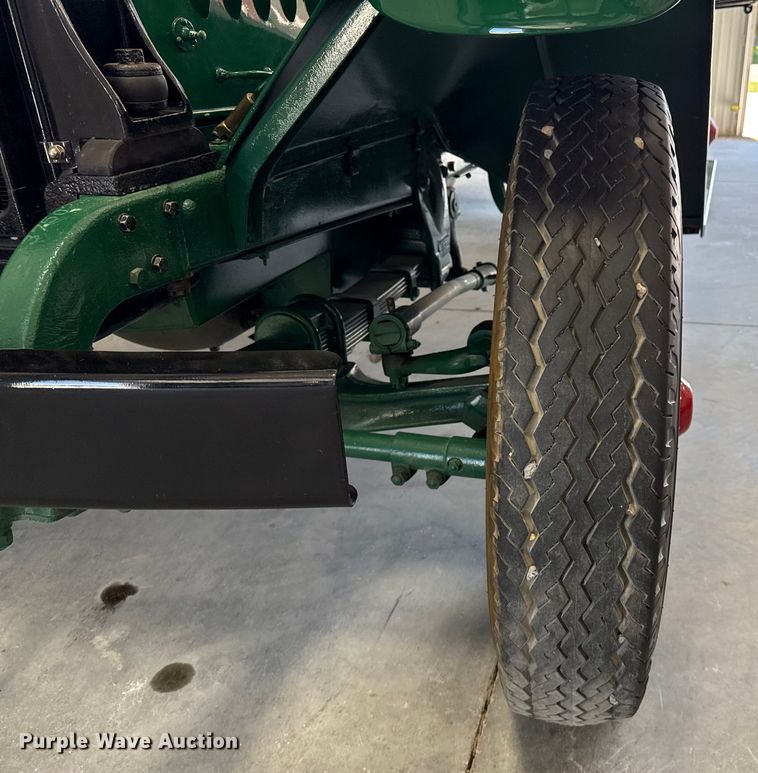 image for item DZ8965 1928 Mack AB flatbed truck