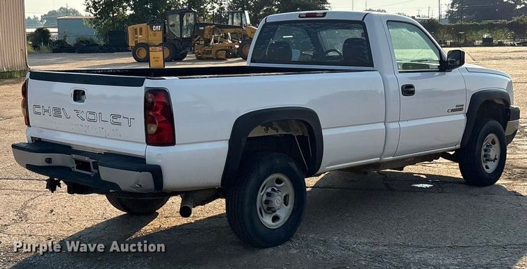 image for item EA7524 2007 Chevrolet Silverado 2500HD pickup truck