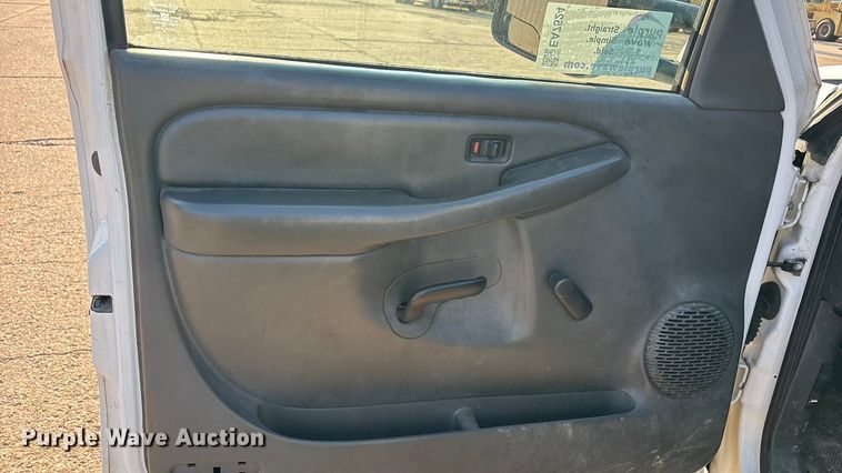 image for item EA7524 2007 Chevrolet Silverado 2500HD pickup truck