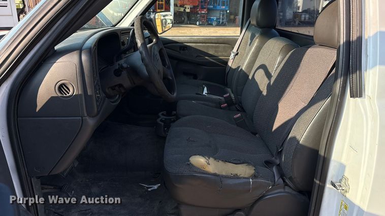 image for item EA7524 2007 Chevrolet Silverado 2500HD pickup truck