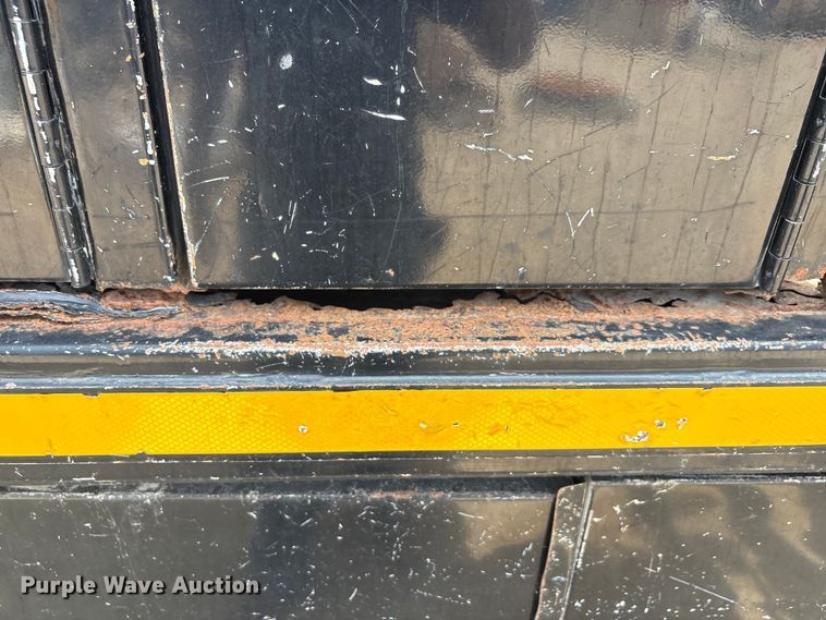 image for item EA7533 1998 International 4700 crane truck