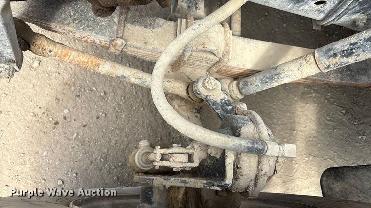 image for item EA7533 1998 International 4700 crane truck