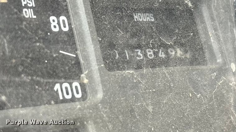 image for item EA7533 1998 International 4700 crane truck