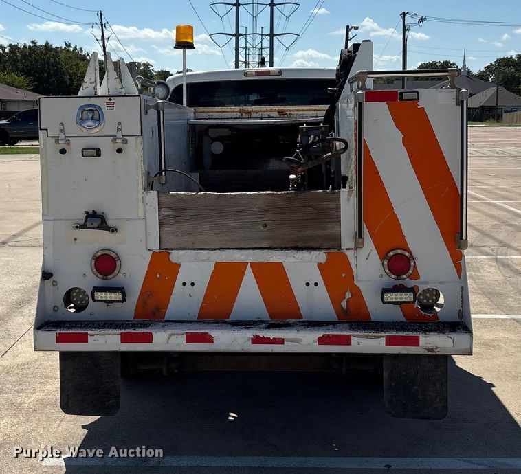 image for item EA7539 2012 Ford F350 Super Duty SuperCab utility bed pickup truck