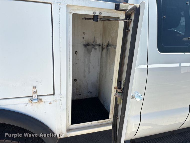 image for item EA7539 2012 Ford F350 Super Duty SuperCab utility bed pickup truck
