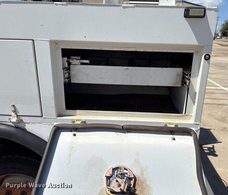 image for item EA7539 2012 Ford F350 Super Duty SuperCab utility bed pickup truck