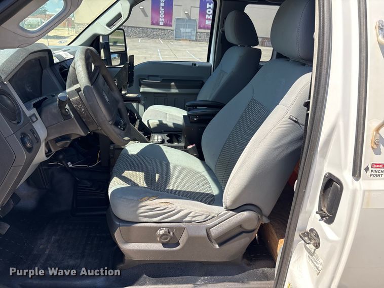 image for item EA7539 2012 Ford F350 Super Duty SuperCab utility bed pickup truck