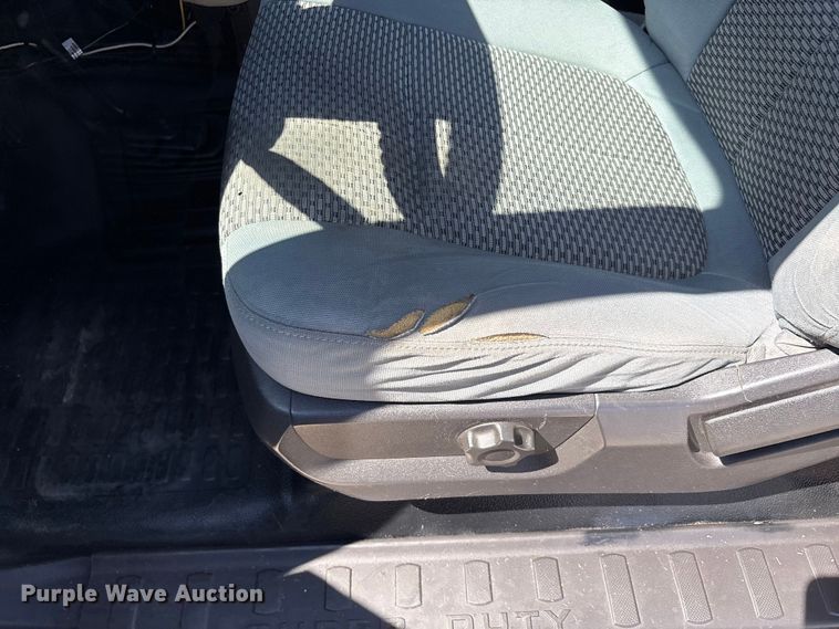 image for item EA7539 2012 Ford F350 Super Duty SuperCab utility bed pickup truck