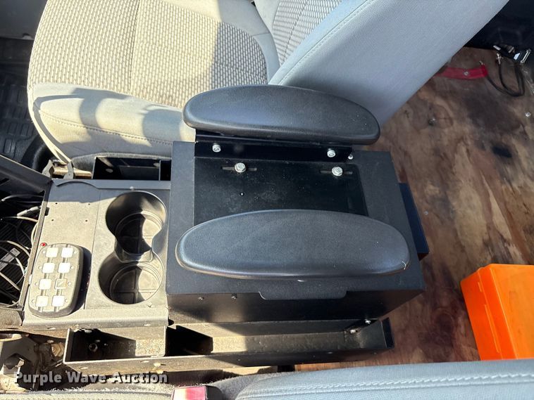 image for item EA7539 2012 Ford F350 Super Duty SuperCab utility bed pickup truck