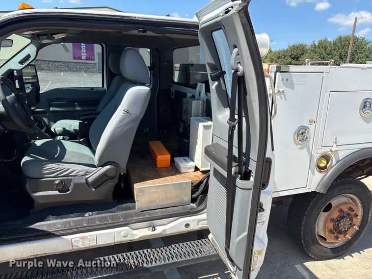 image for item EA7539 2012 Ford F350 Super Duty SuperCab utility bed pickup truck