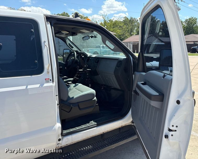 image for item EA7539 2012 Ford F350 Super Duty SuperCab utility bed pickup truck