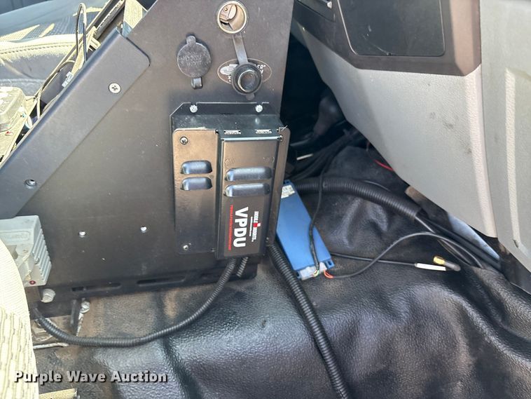 image for item EA7539 2012 Ford F350 Super Duty SuperCab utility bed pickup truck