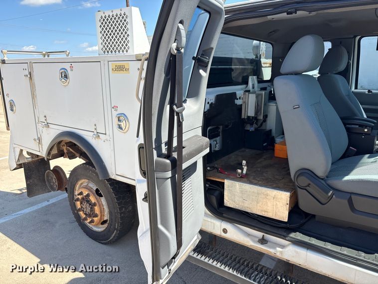 image for item EA7539 2012 Ford F350 Super Duty SuperCab utility bed pickup truck