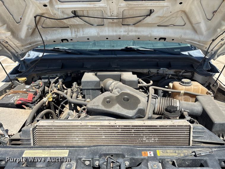 image for item EA7539 2012 Ford F350 Super Duty SuperCab utility bed pickup truck