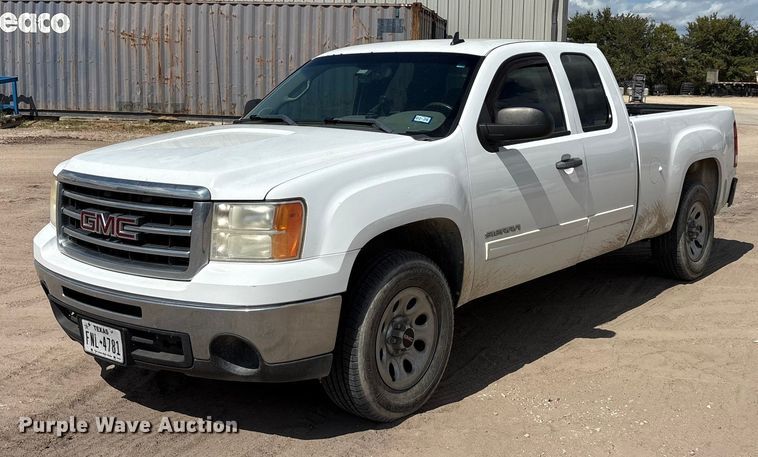 image for item EA7541 2013 GMC Sierra Ext. Cab pickup truck