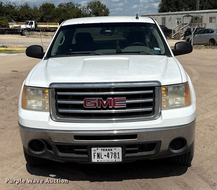 image for item EA7541 2013 GMC Sierra Ext. Cab pickup truck