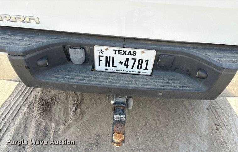 image for item EA7541 2013 GMC Sierra Ext. Cab pickup truck