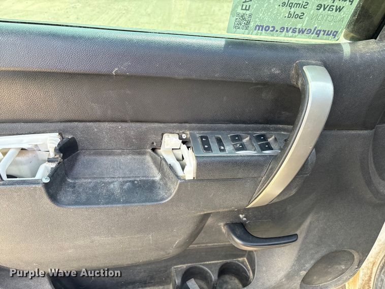 image for item EA7541 2013 GMC Sierra Ext. Cab pickup truck