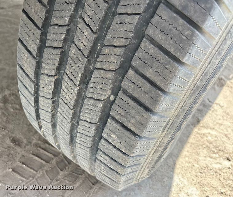 image for item EA7541 2013 GMC Sierra Ext. Cab pickup truck