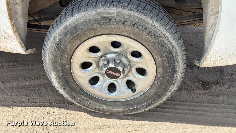 image for item EA7541 2013 GMC Sierra Ext. Cab pickup truck