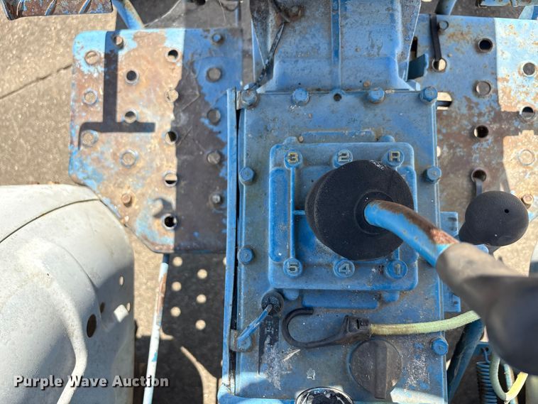 image for item EA7549 Ford F1100 MFWD tractor