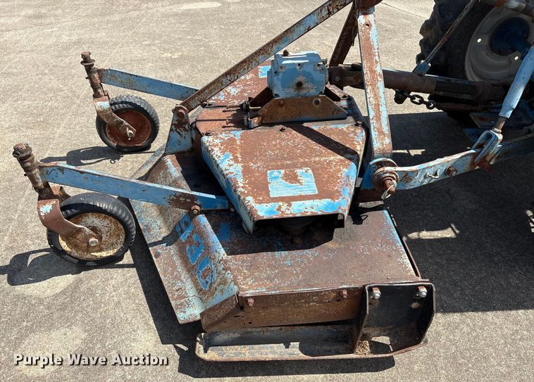 image for item EA7549 Ford F1100 MFWD tractor