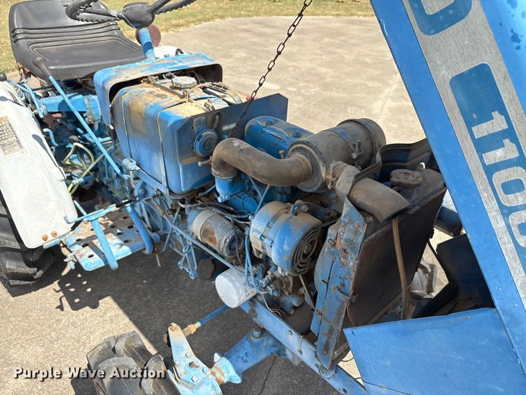image for item EA7549 Ford F1100 MFWD tractor