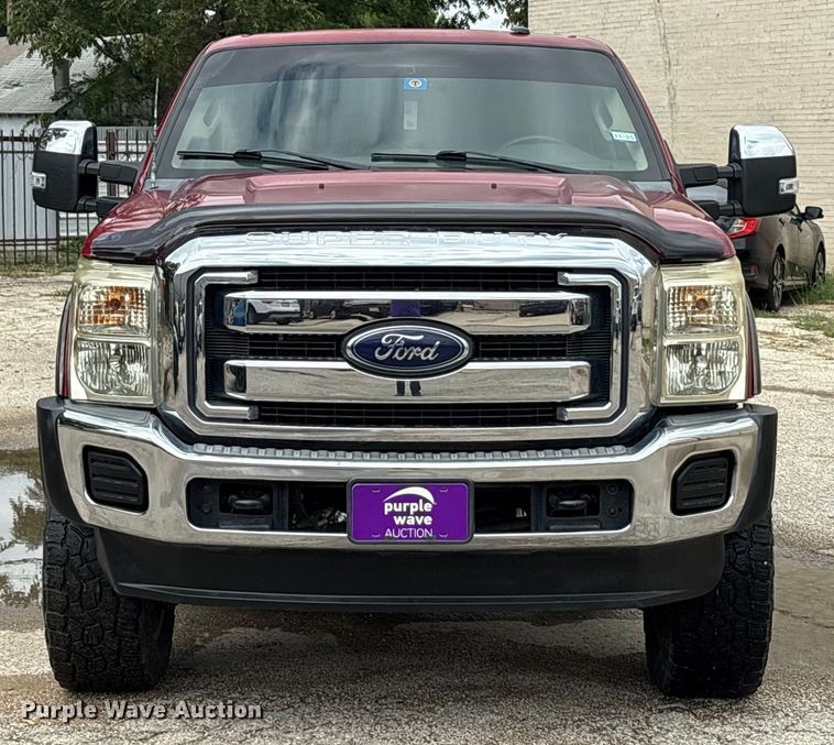 image for item EA7551 2016 Ford F250 Super Duty Crew Cab pickup truck