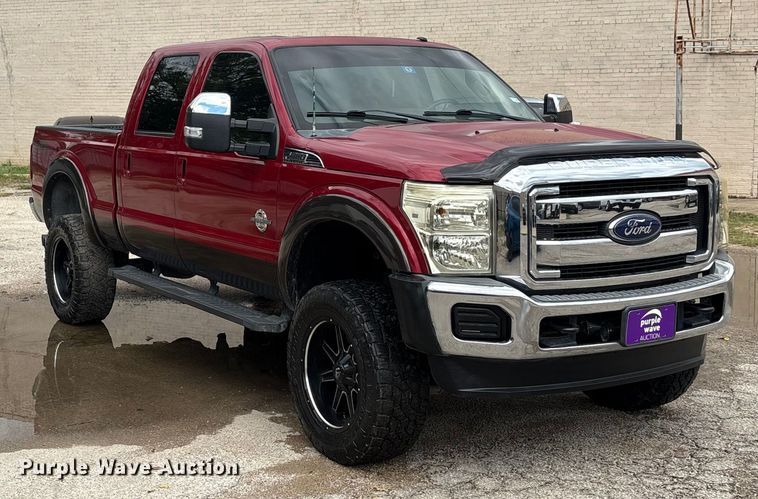 image for item EA7551 2016 Ford F250 Super Duty Crew Cab pickup truck