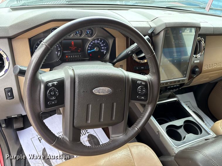 image for item EA7551 2016 Ford F250 Super Duty Crew Cab pickup truck