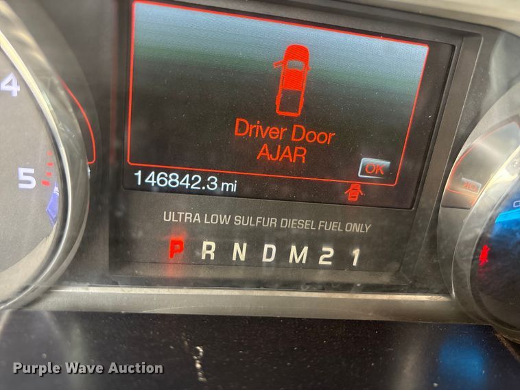 image for item EA7551 2016 Ford F250 Super Duty Crew Cab pickup truck