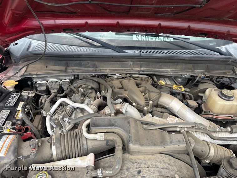 image for item EA7551 2016 Ford F250 Super Duty Crew Cab pickup truck