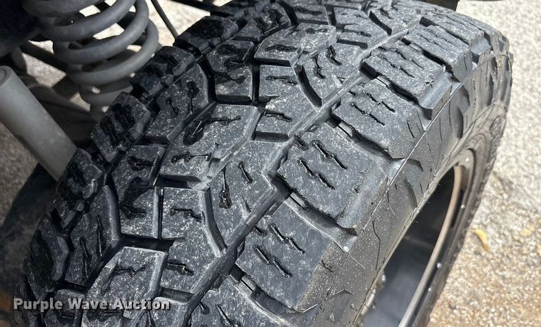 image for item EA7551 2016 Ford F250 Super Duty Crew Cab pickup truck