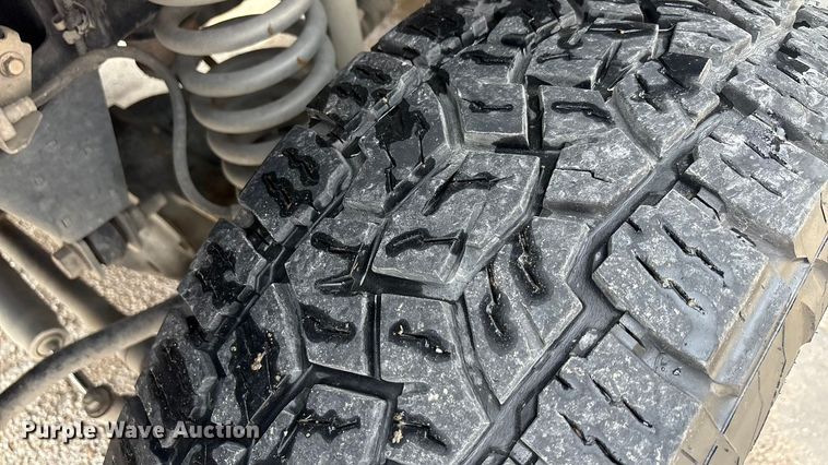 image for item EA7551 2016 Ford F250 Super Duty Crew Cab pickup truck