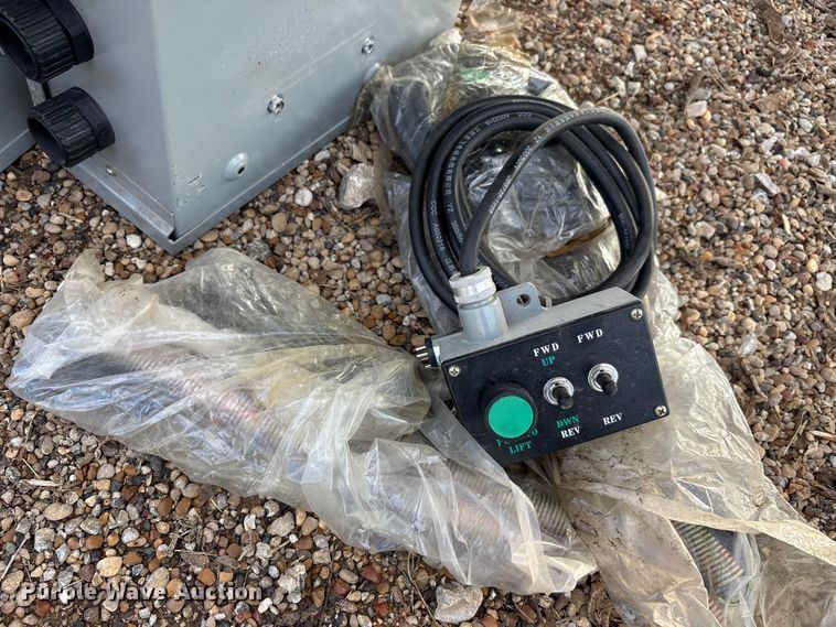 image for item EA7558 (2) ProJack M2 electric trailer dollies