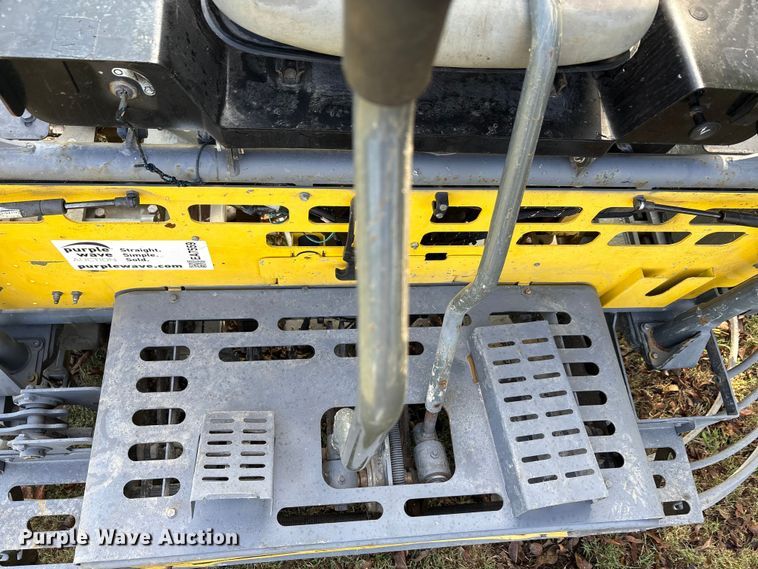 image for item EA7559 2019 Wacker Neuson power trowel