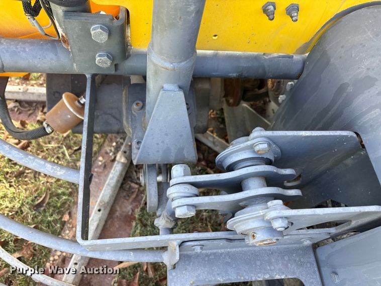 image for item EA7559 2019 Wacker Neuson power trowel