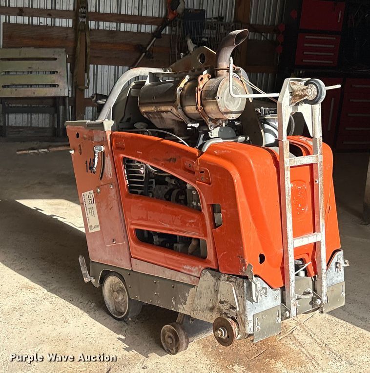 image for item EA7560 2014 Husqvarna FS5000D concrete saw