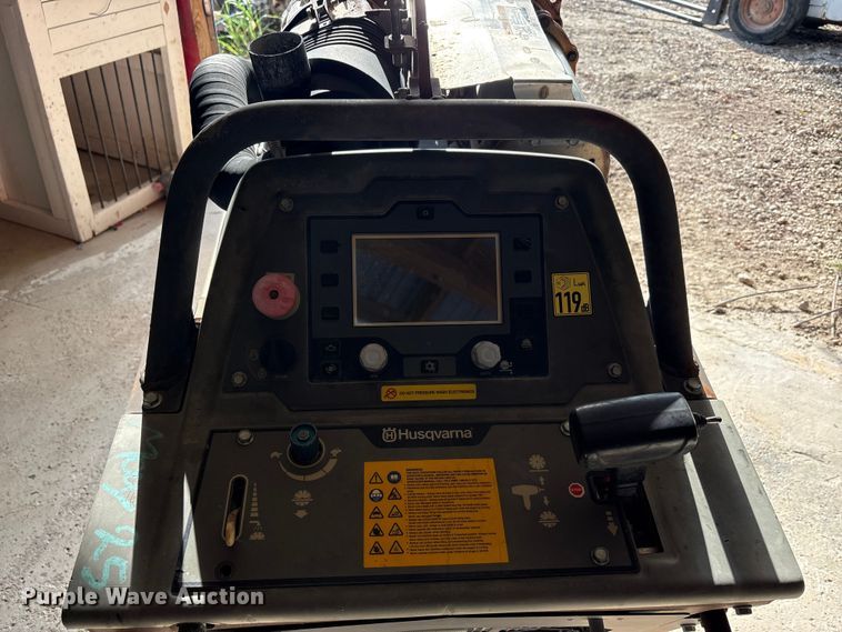 image for item EA7560 2014 Husqvarna FS5000D concrete saw