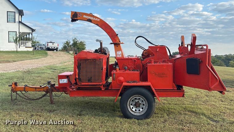 image for item EA7561 Morbark Beever M12RX wood chipper