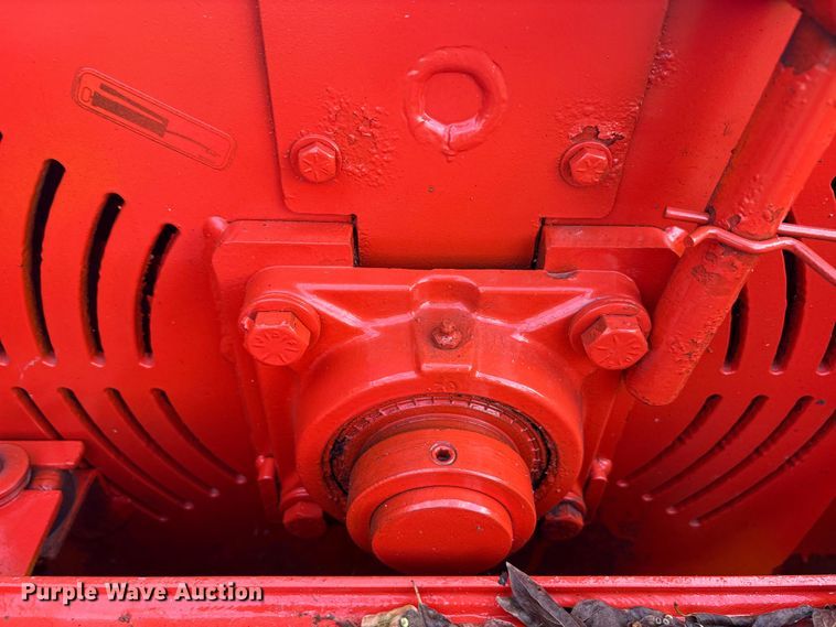 image for item EA7561 Morbark Beever M12RX wood chipper