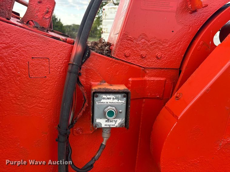 image for item EA7561 Morbark Beever M12RX wood chipper