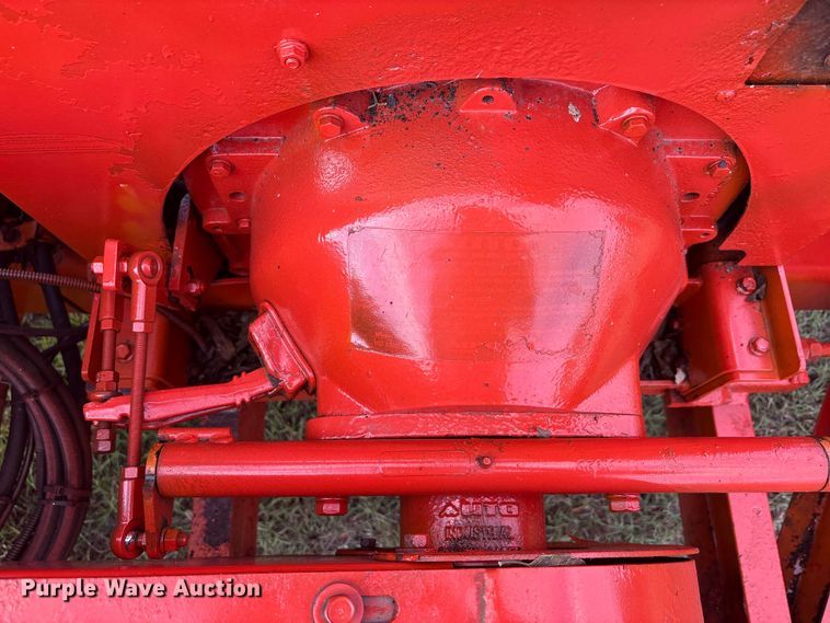 image for item EA7561 Morbark Beever M12RX wood chipper