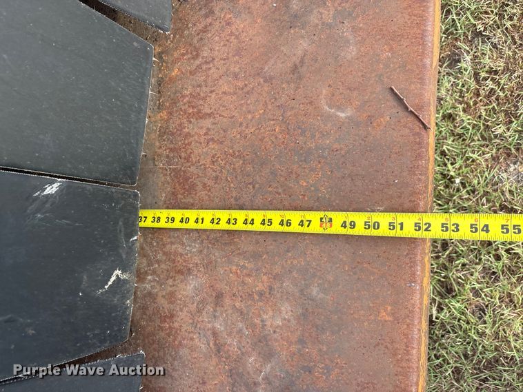 image for item EA7561 Morbark Beever M12RX wood chipper