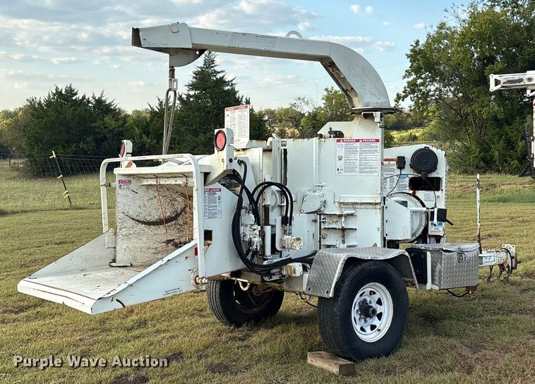 image for item EA7562 Bandit 200XP wood chipper