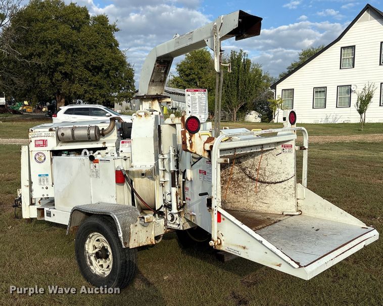 image for item EA7562 Bandit 200XP wood chipper