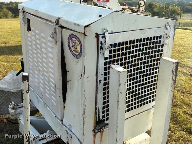 image for item EA7562 Bandit 200XP wood chipper