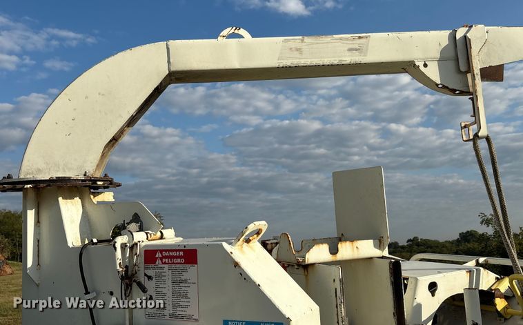 image for item EA7562 Bandit 200XP wood chipper