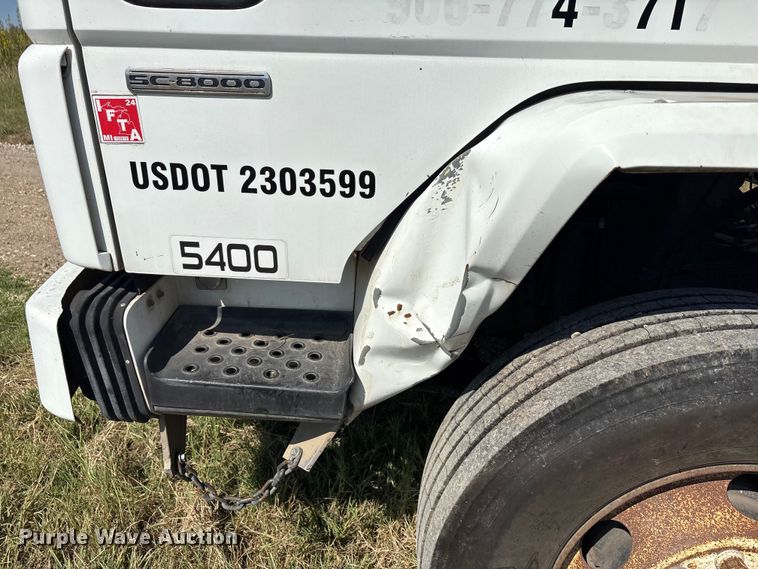 image for item EA7564 2002 Sterling SC8000 sweeper